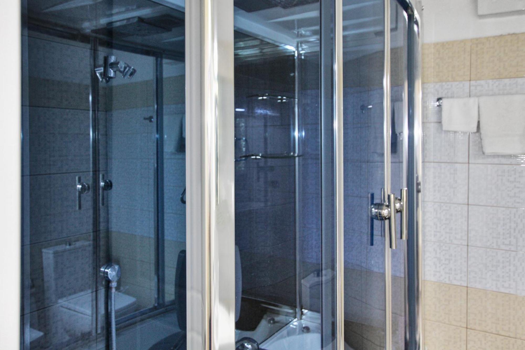 Rezidence Tredi City Center Тирана Экстерьер фото