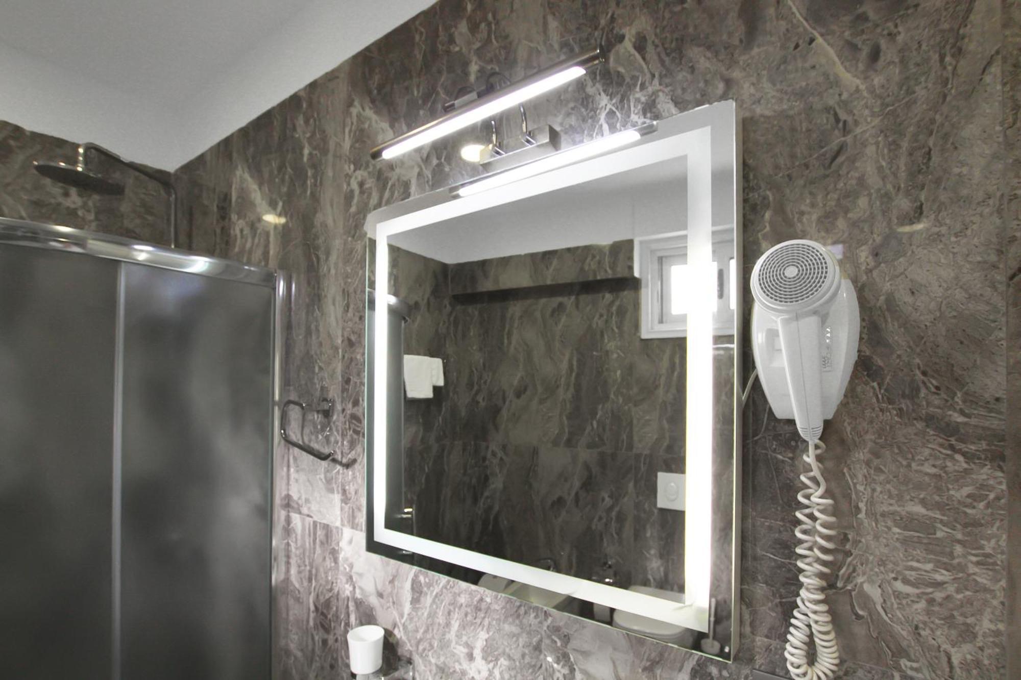 Rezidence Tredi City Center Тирана Экстерьер фото